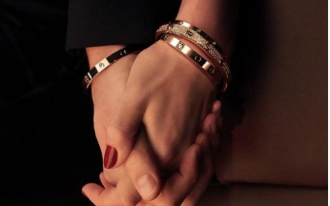 Khám phá ý nghĩa trang sức Cartier Love