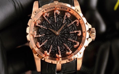 Những điểm thu hút của đồng hồ Roger Dubuis fake tại hcm