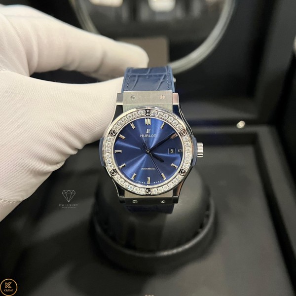 Đồng hồ Hublot Fake Classic Fusion Titanium Blue Diamonds 