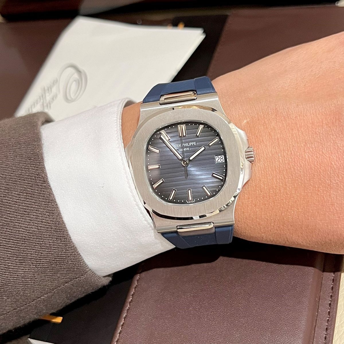 Đồng Hồ Patek Philippe Nautilus 5711 Siêu Cấp 1:1 ra đời đạt độ hoàn thiện cao