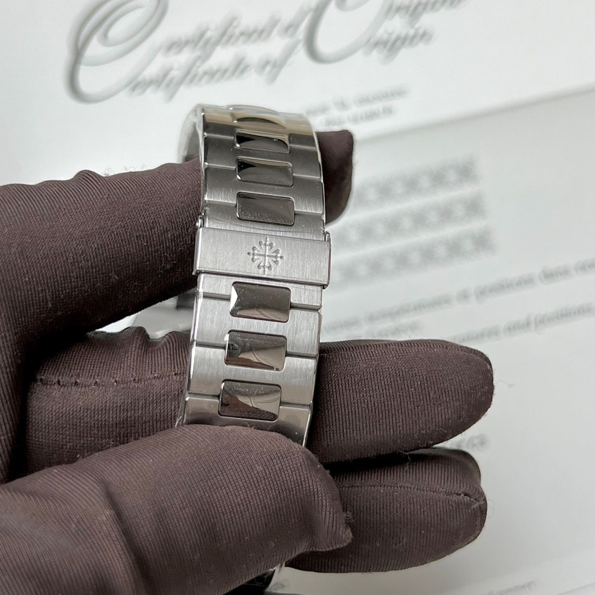 Dây đeo Đồng Hồ Patek Philippe Nautilus 5711/1300A-001 Like Auth 1:1 bằng thép cao cấp