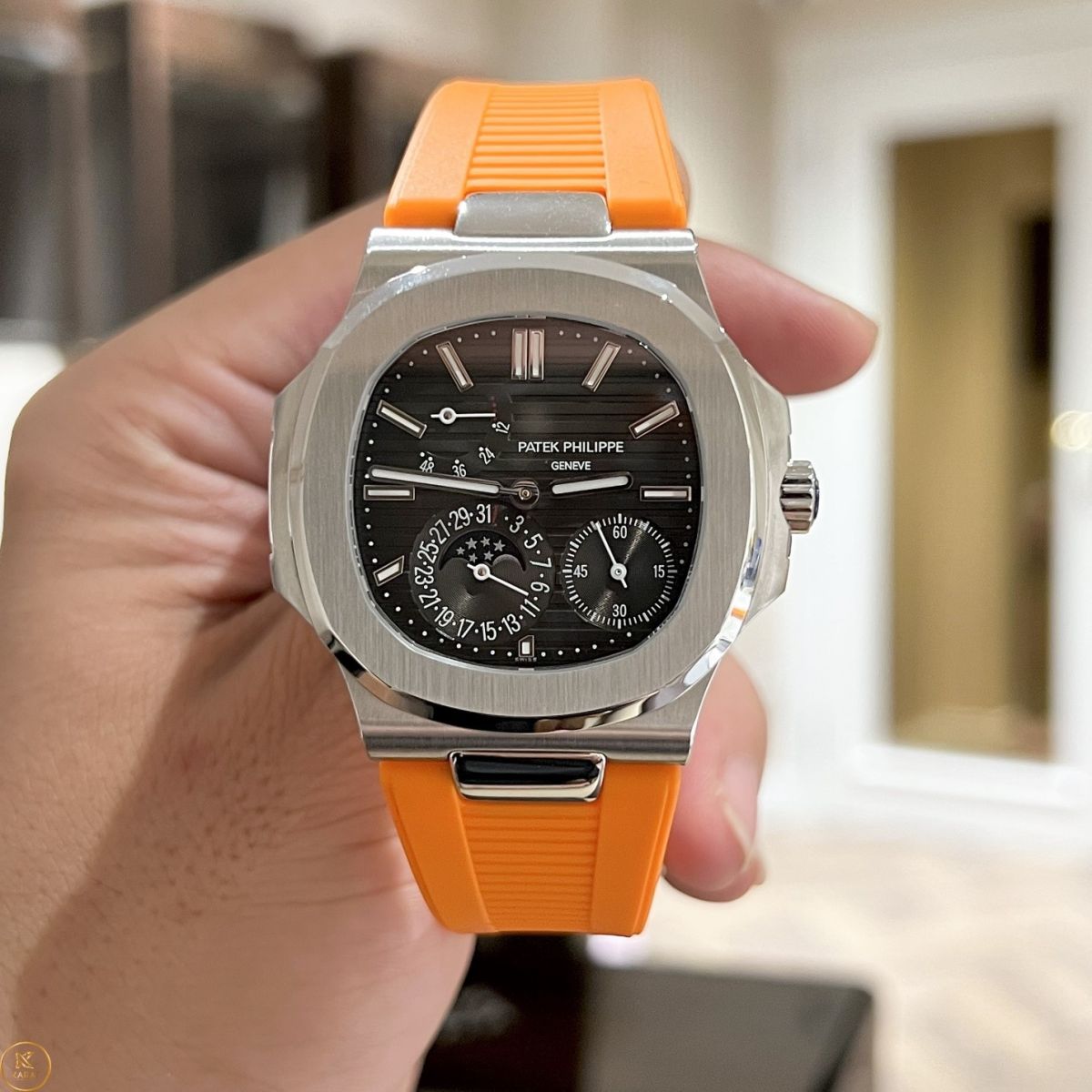 Đồng Hồ Patek Philippe Siêu Cấp 1:1 Nautilus 5712 RG/WG Dây Rubber B vẻ đẹp sang trọng