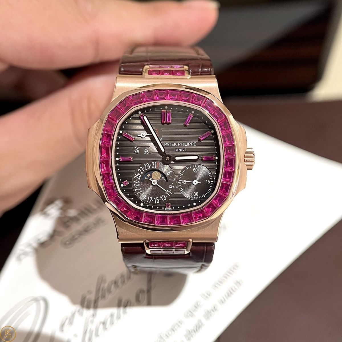 Đồng Hồ PATEK PHILIPPE Siêu Cấp 1:1 đáp ứng yêu cầu của khách hàng