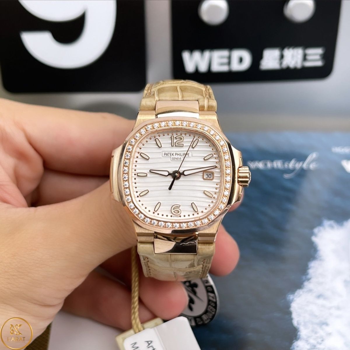 Mặt Đồng Hồ Patek Philippe Aquanaut 5267 Mặt Trắng Viền Kim Moissanite Fake đẹp