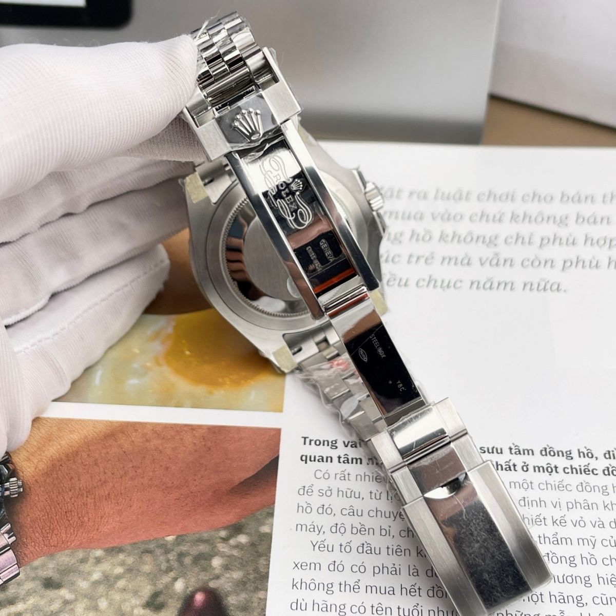 Thiết kế vành bezel ấn tượng, đẹp mắt