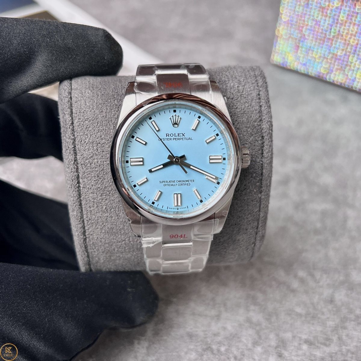 Thông tin về đồng hồ Oyster Perpetual 126000-0006